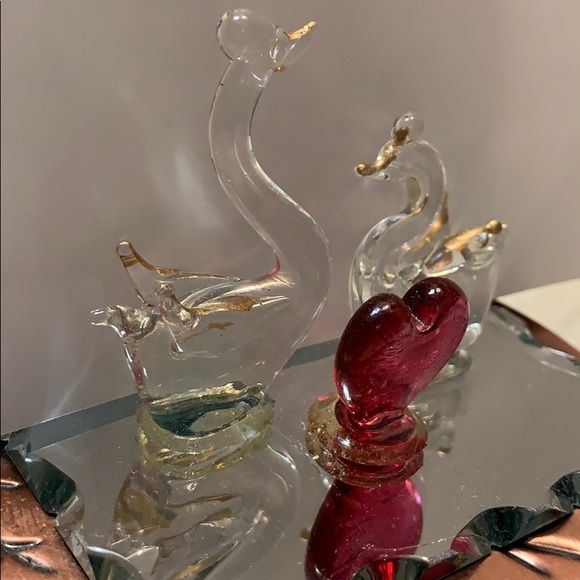 Vintage Glass swans on mirror. Valentine - Picture 4 of 10